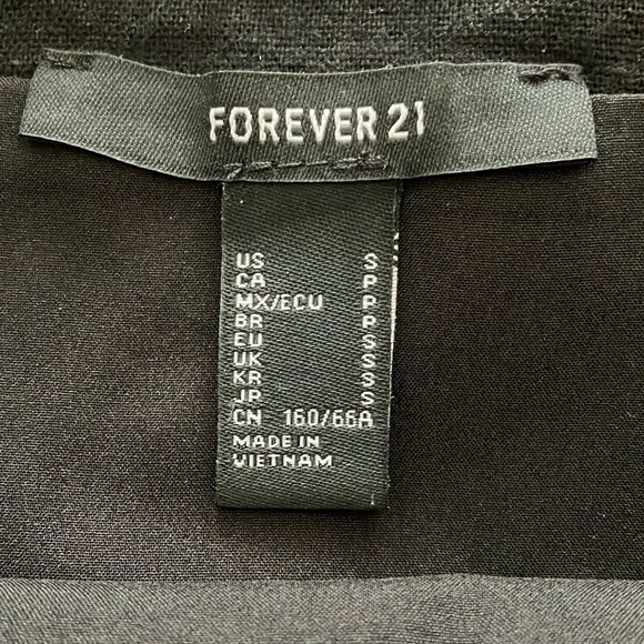 Forever 21 Black Mini Skirt - Picture 3 of 3